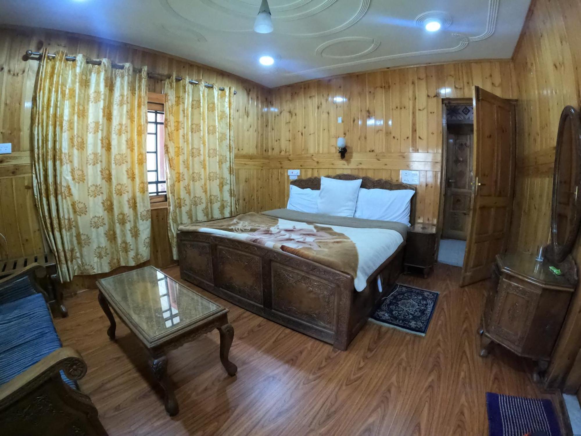 Hotel Barzman Sonāmarg 외부 사진
