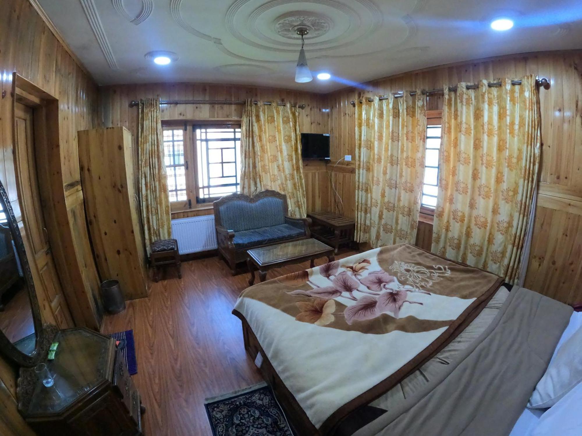 Hotel Barzman Sonāmarg 외부 사진