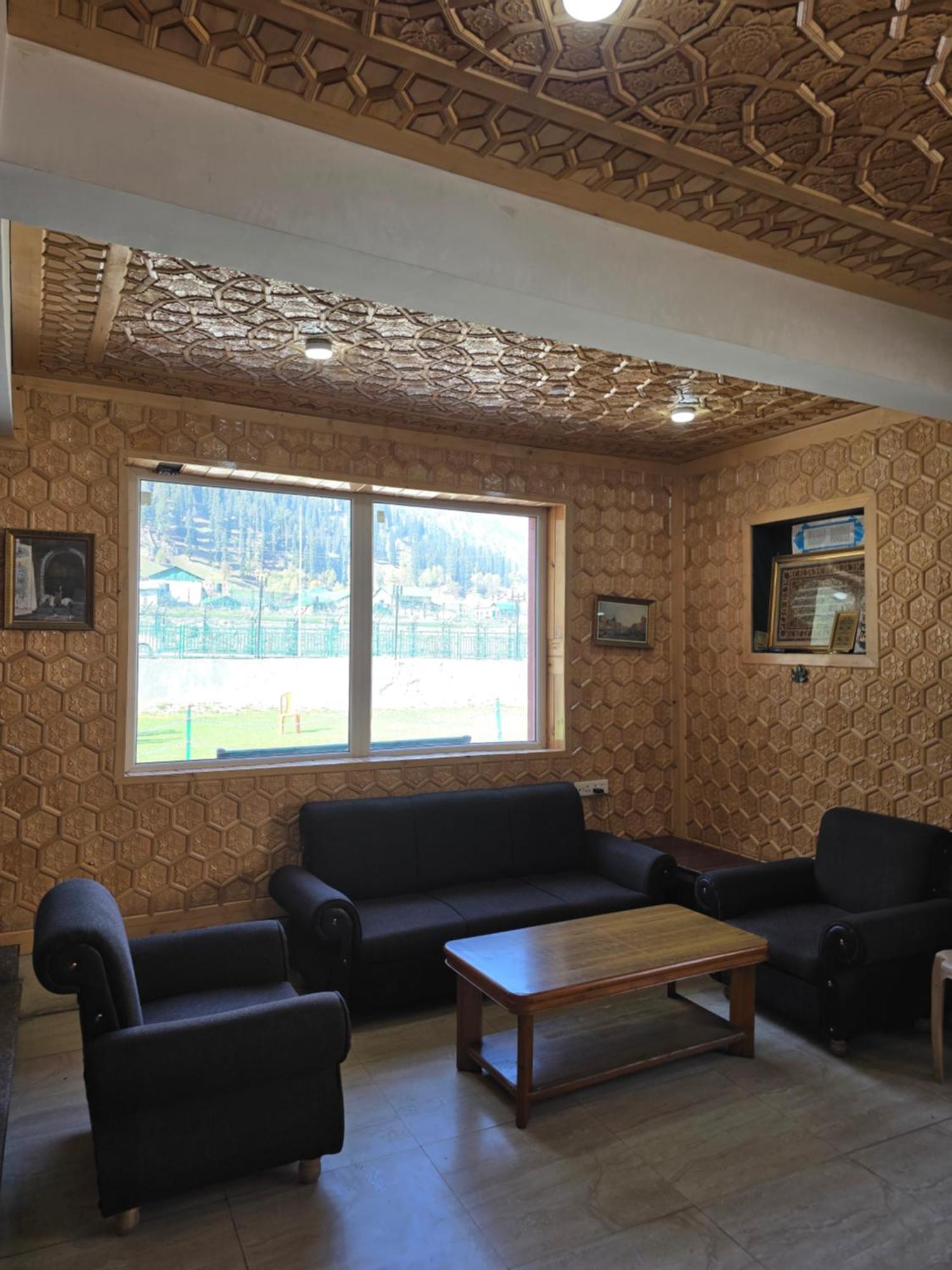 Hotel Barzman Sonāmarg 외부 사진