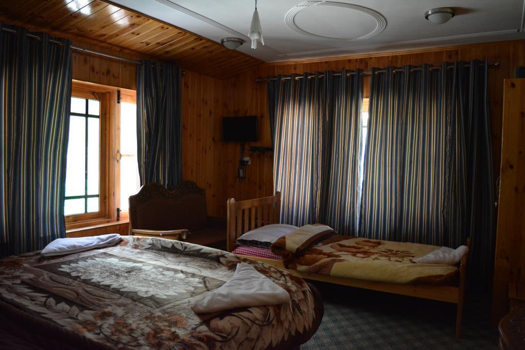 Hotel Barzman Sonāmarg 외부 사진